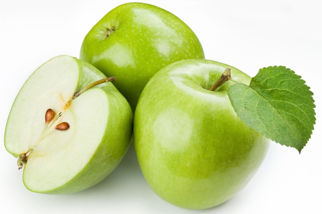 Äpfel können in die Ernährung eines Fastentages mit Kefir aufgenommen werden